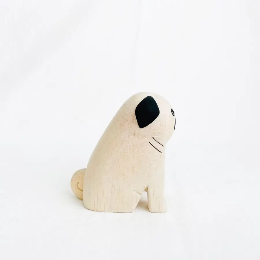 Figurine Chien Carlin en Bois - Image 5