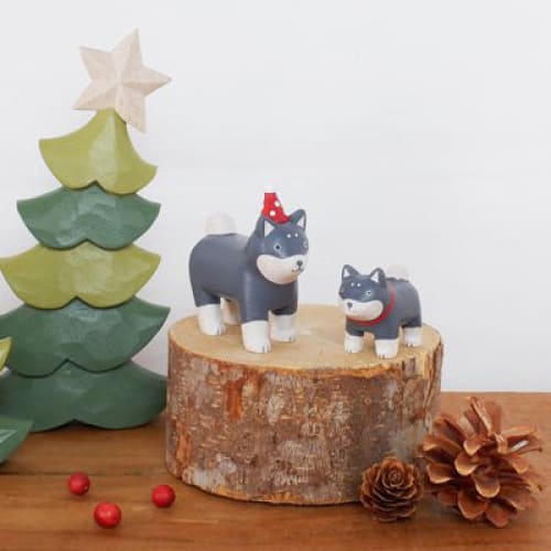 Figurine en bois - Parent chien Shiba inu avec chapeau de fête - Image 8