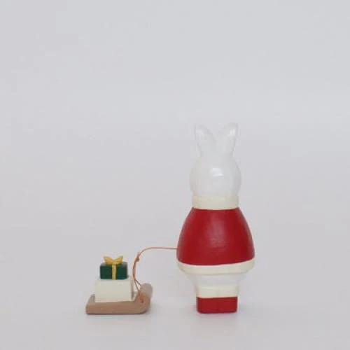 Figurine Lapin de Noël avec Cadeau Bois - Image 2