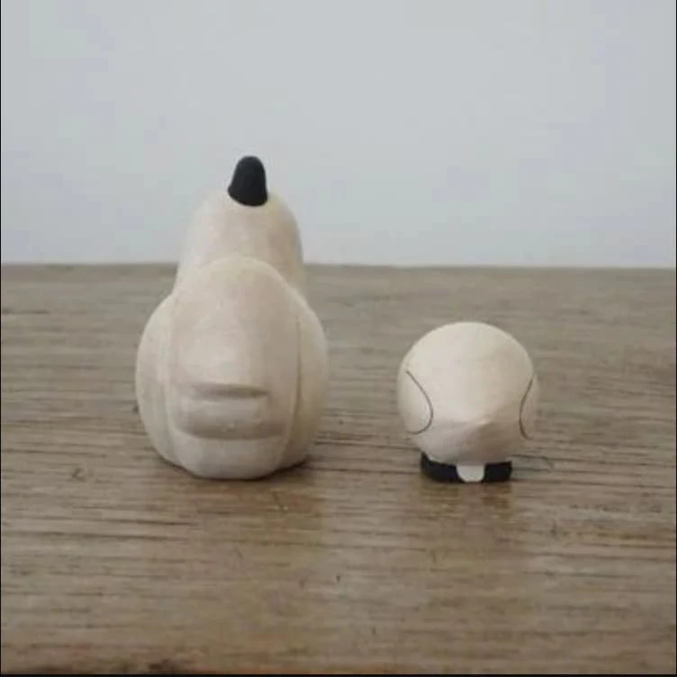 Figurine Poule Parent en Bois - Image 3