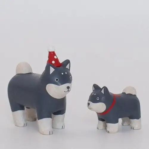 Figurine Shiba de Noël Enfant en Bois - Image 3